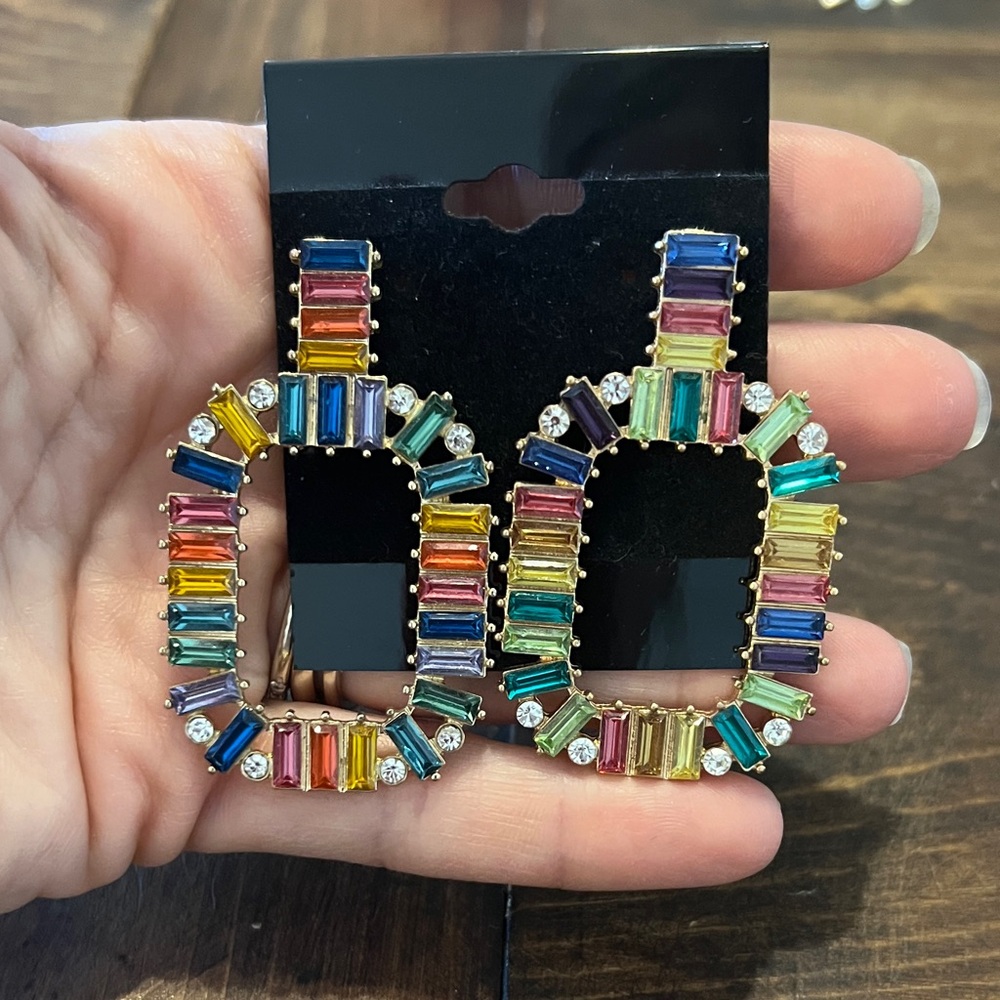 🩵 3/$15- Color Crush - Rainbow Baguette Geometric Earrings - Picture 2 of 5